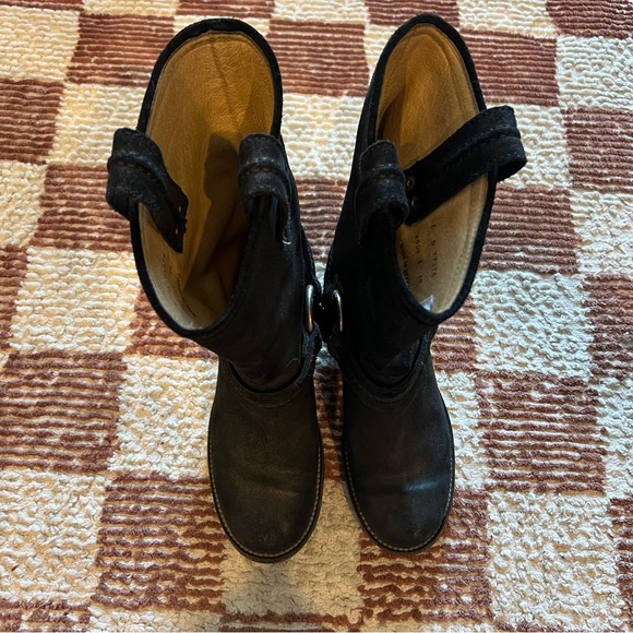 Frye Genuine Suede Leather Black Silver Heeled Harness Ankle Moto Boots Western - Picture 3 of 6
